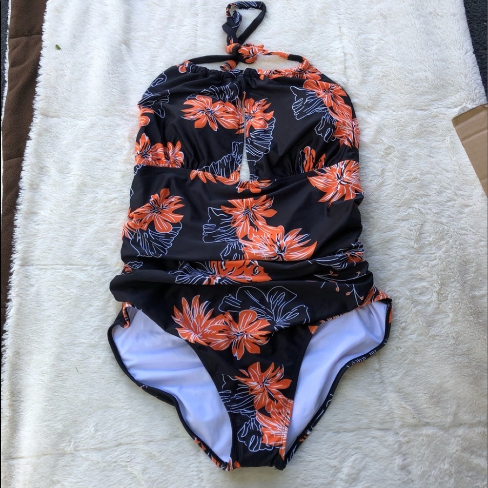 I2CRAZY Swimsuit NWT